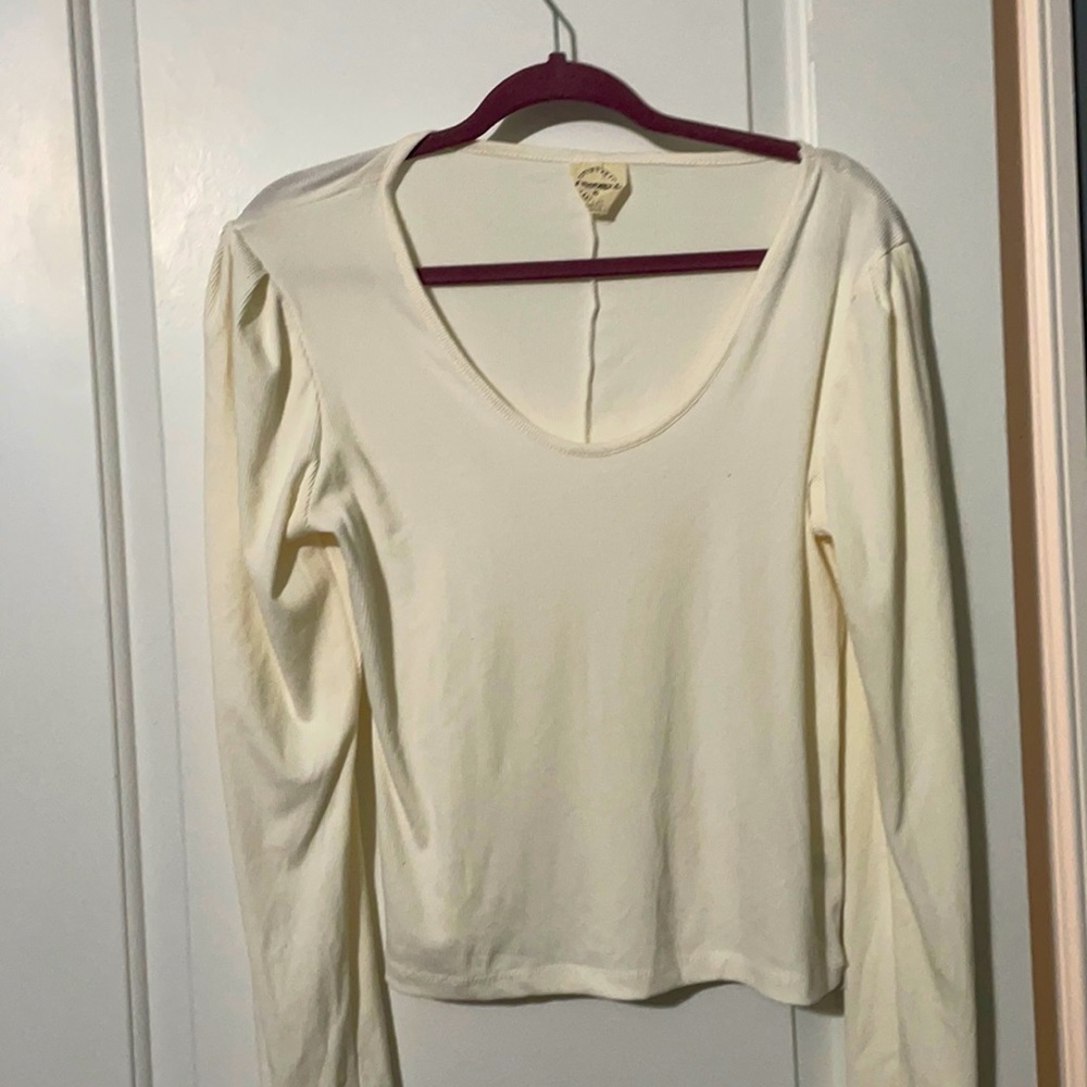 Cream/white crop top long sleeve!
